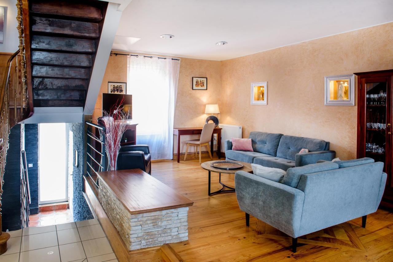 Hotel La Sainte Famille Lourdes Exterior foto